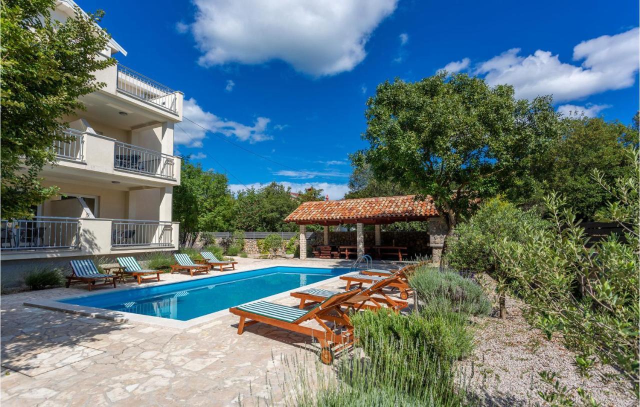 Amazing apartment in Pinezici with 2 Bedrooms, WiFi&Outdoor swimming pool Buitenkant foto