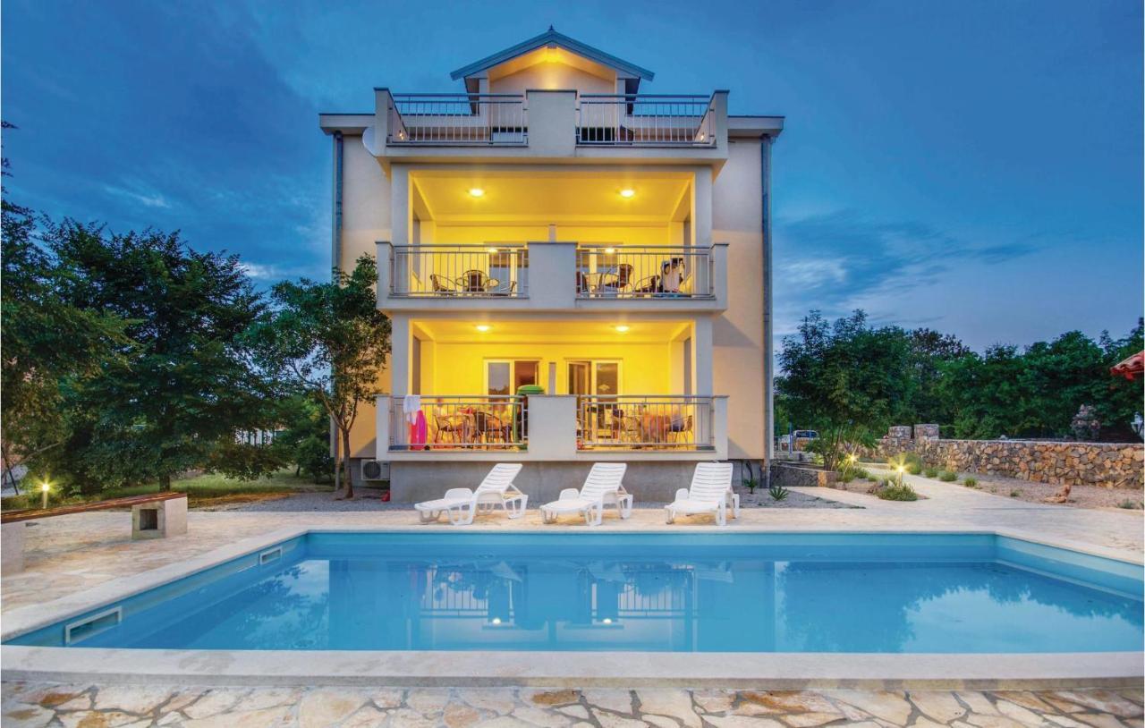 Amazing apartment in Pinezici with 2 Bedrooms, WiFi&Outdoor swimming pool Buitenkant foto