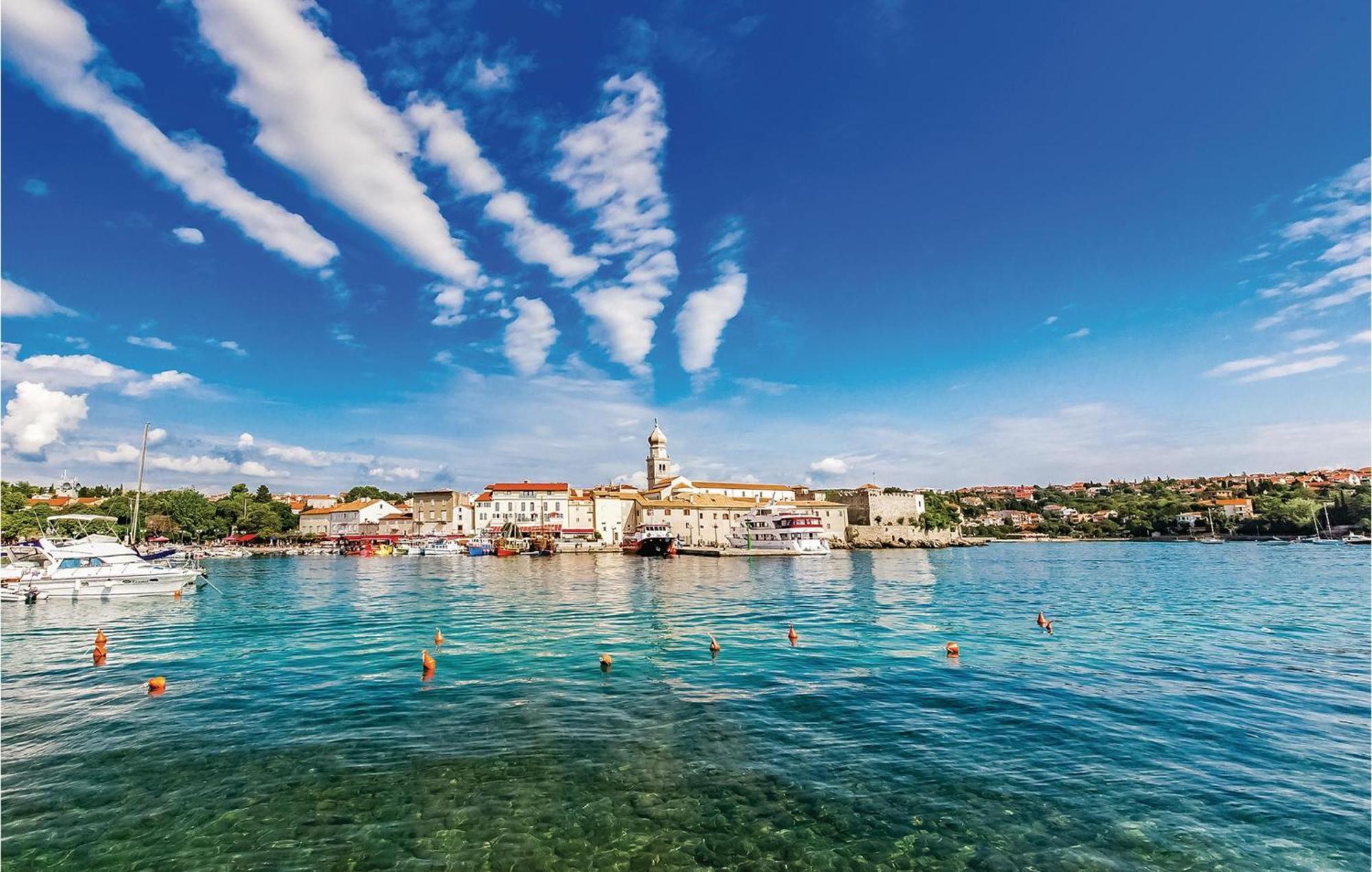 Amazing apartment in Pinezici with 2 Bedrooms, WiFi&Outdoor swimming pool Buitenkant foto