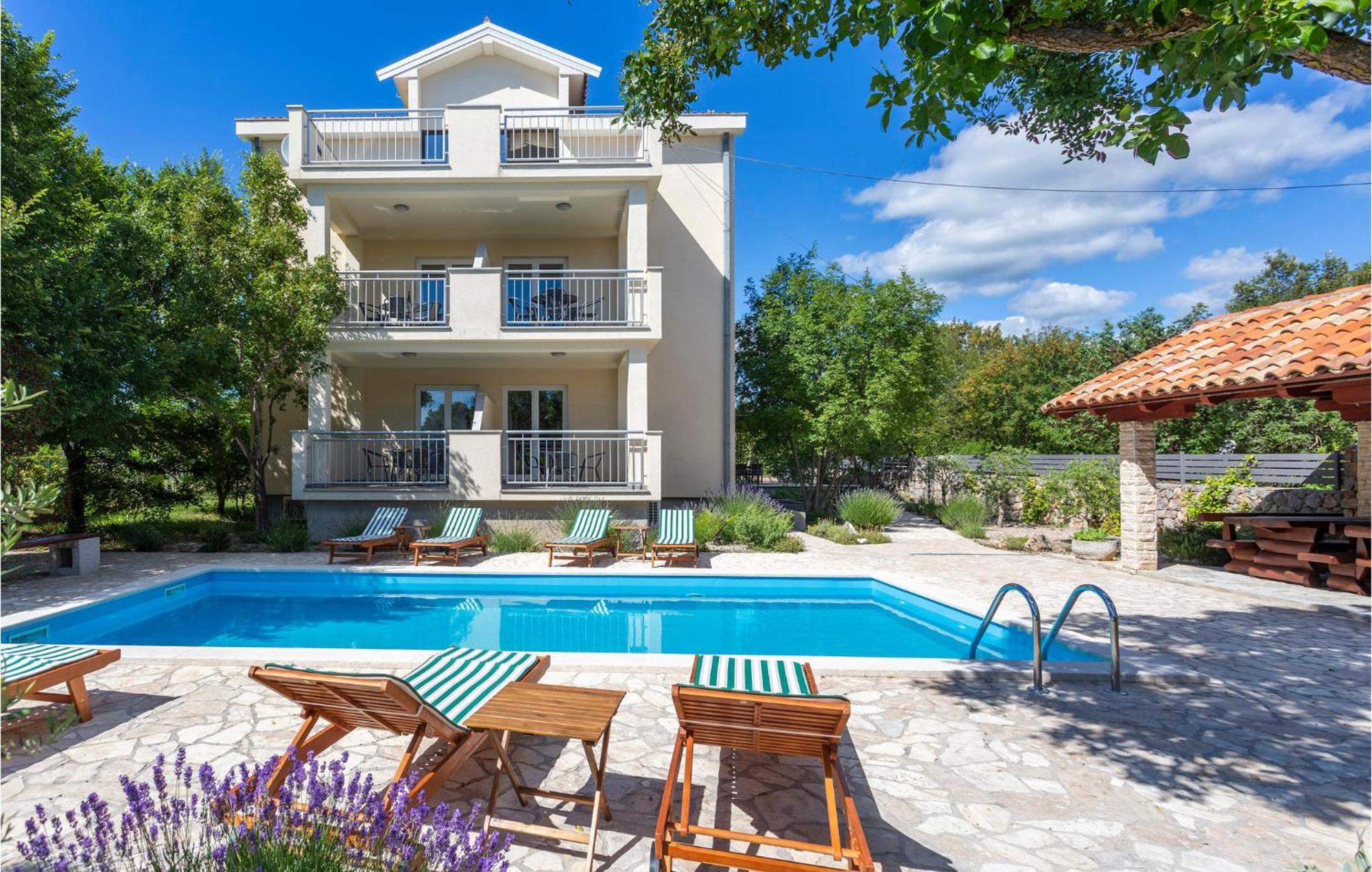 Amazing apartment in Pinezici with 2 Bedrooms, WiFi&Outdoor swimming pool Buitenkant foto